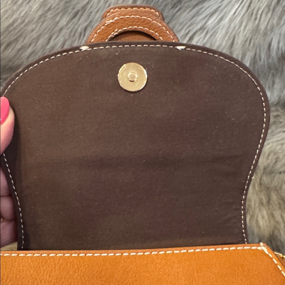 PRICE FIRM Rachel Zoe Chic Brown Faux Leather Crossbody/Belt Bag - Picture 4 of 10